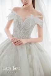 -Lady  Jane高端婚纱礼服馆