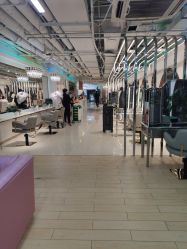 -BULB STUDIO 巴柏明星发型工作室