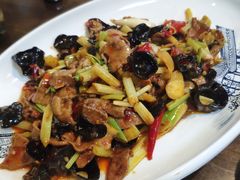 泡椒仔姜鲜牛肝-伊兰麒兰馨园·川菜·清真馆(339电视塔店)
