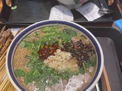 -云阿蛮云南生烫牛肉米线(奉贤路店)