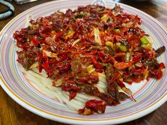 -歹歹的加个面过油肉拌面