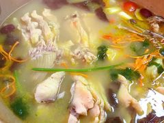 江鲨鱼-云南野生菌石锅鱼石锅鸡(大金塔店)
