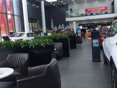 -上海华裕比亚迪4S店