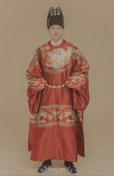 点击看大图 -挪娅婚纱摄影皇家会所
