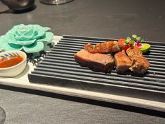 -蟹犇前•帝王蟹雪蟹(陆家嘴店)