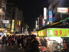 -六合夜市