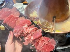 -果松木炭酸菜铜火锅·外婆参鸡汤