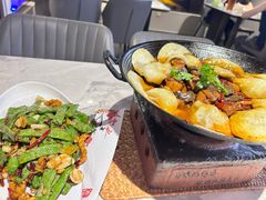 -百味地锅鸡(二店·财校分店)