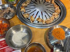 -老炉家木炭烤肉(长江国际店)