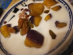 -广信牛奶甜品世家(台东店)