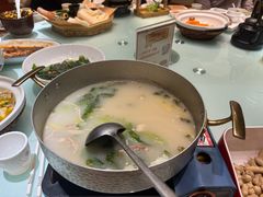-丁里羊肉小镇(天鹅湖总店)
