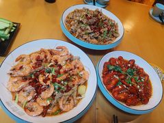 -香蟹煲·醉蟹牛蛙耙鸡爪
