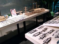 -Trend1881视光·蔡司视觉(领展广场店)
