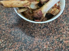 羊骨头-张一品食府