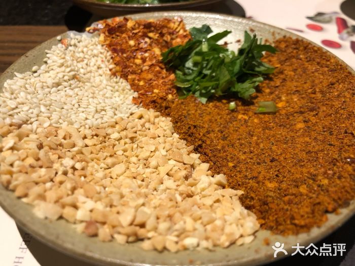 盡膳口福跷脚牛肉火锅(合生汇购物中心店)五彩干碟图片