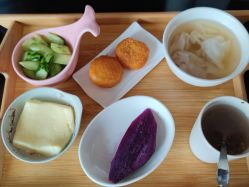 -卓玥国际月子会所(罗山路店)