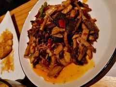 -十三式重庆江湖菜(金茂览秀城店)