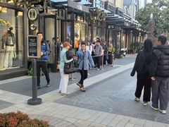 -比斯特上海购物村精品奥特莱斯