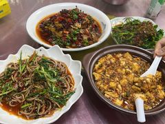 -洪霞餐馆
