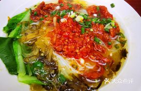 Pickled Cabbage Pork Noodle Soup