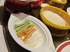 进口白胡椒响油鳝丝夹饼-上海人家花樣年华(中山公园店)