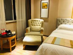 -华雅·云缦酒店(岳阳楼区火车站店)