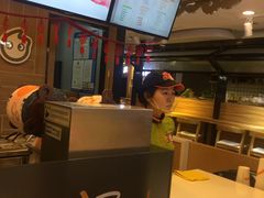 -CoCo都可(湖滨银泰店B区店)