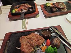 -牛扒先生·雪花牛扒西餐厅(东平店)