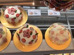 -花花卷卷·鲜食蛋糕(静安久光百货店)