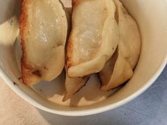 -洋洋锅贴