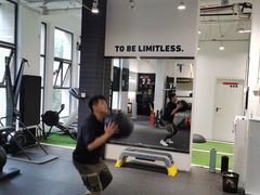 -汗水空间私教健身连锁(SM广场店)