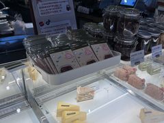 -诺嘉甜品(世贸店)