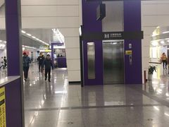 -红土地(地铁站)