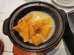 -阿瓦山寨·湘菜现炒·剁椒鱼头王(咸阳总店)