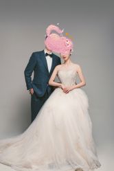 -觅白婚纱礼服馆