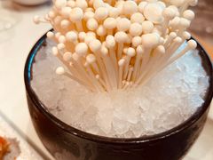有机活体白金菇-大舜国风· 和牛火锅(绮霞街店)