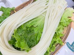-王奋斗贵州酸汤牛肉火锅