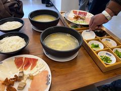 -桥香园云南过桥米线(红龙井店)