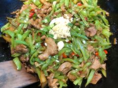 精选肋排焖面-金豆角砂锅焖面(安贞店)