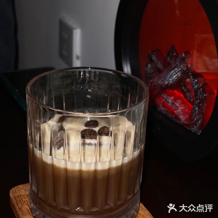 亲密的人一起喝点吧