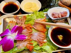 -围炉肉舍•炭烤活鳗•丹东海鲜烤肉(步行街店)