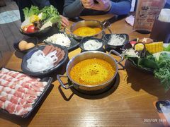 -呷哺呷哺(万达新世界店)