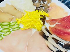 -桥香园过桥米线(国贸店)