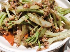 -小船渔村•大连菜•大连焖鱼(黄河路店)