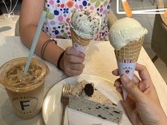 -Fridi Patisserie Cafe