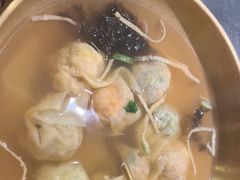 -荣记歡喜·馄饨铺(开发区振华购物中心店)