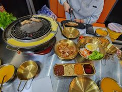 -胡悦里韩式烤肉(芝罘万达广场店)