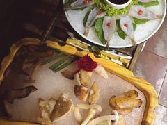 云南运过来菌类拼盘-滇釜火锅·能喝汤的火锅(车公庄店)