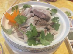 草原手把肉-德乐海蒙餐