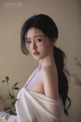 -onlygirl摄影美学馆高端定制(江滩店)